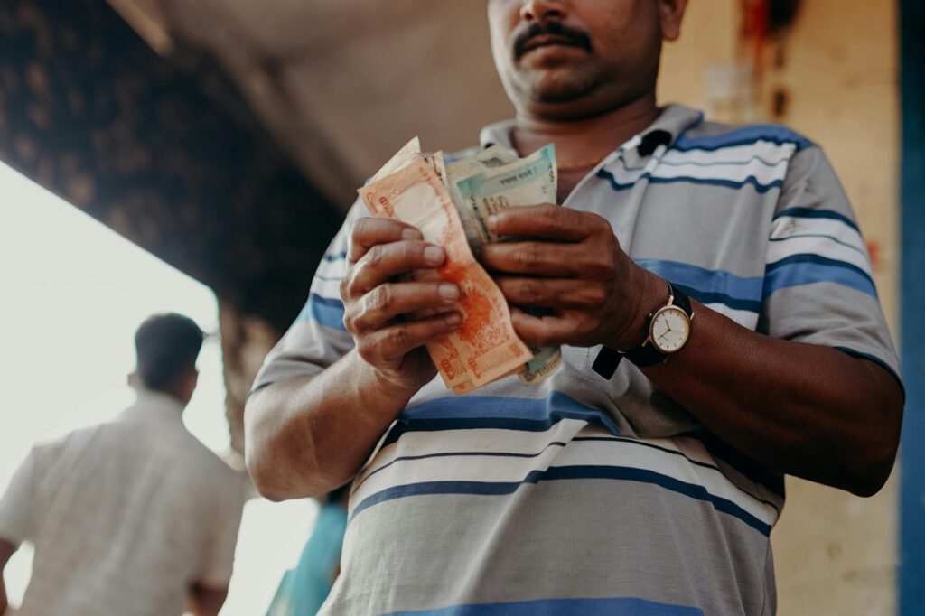 RBI current account outlook FY27 — RBI current account outlook FY27: सेवाओं के निर्यात में बड़ा बढ़ावा